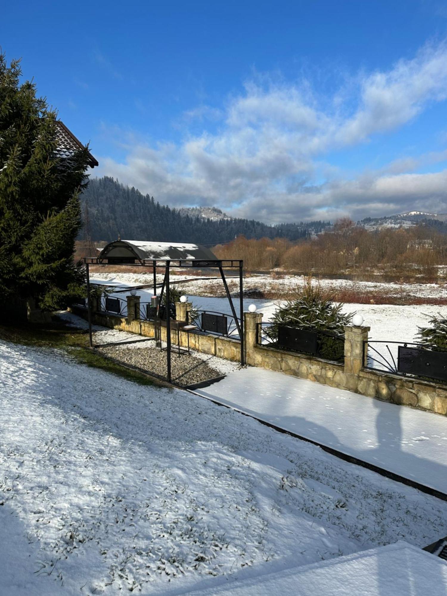 Bozhena Otel Mykulychyn Dış mekan fotoğraf