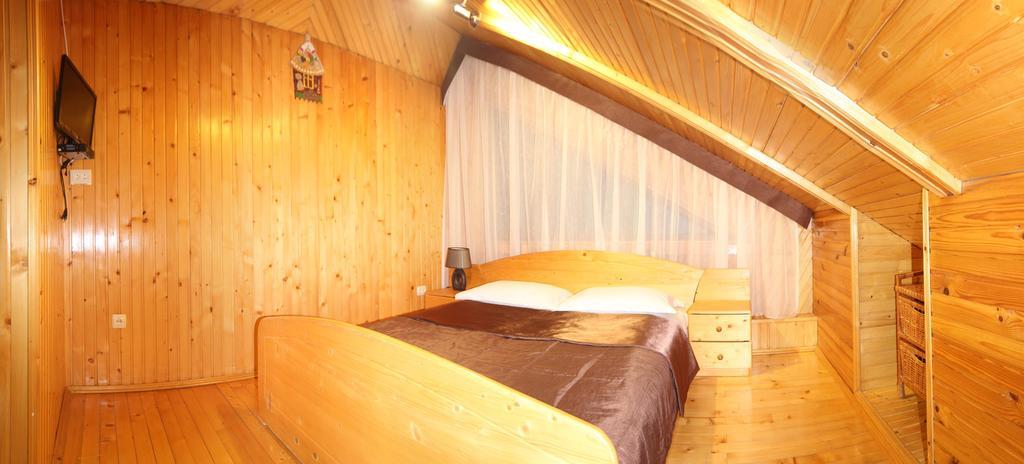 Bozhena Otel Mykulychyn Dış mekan fotoğraf